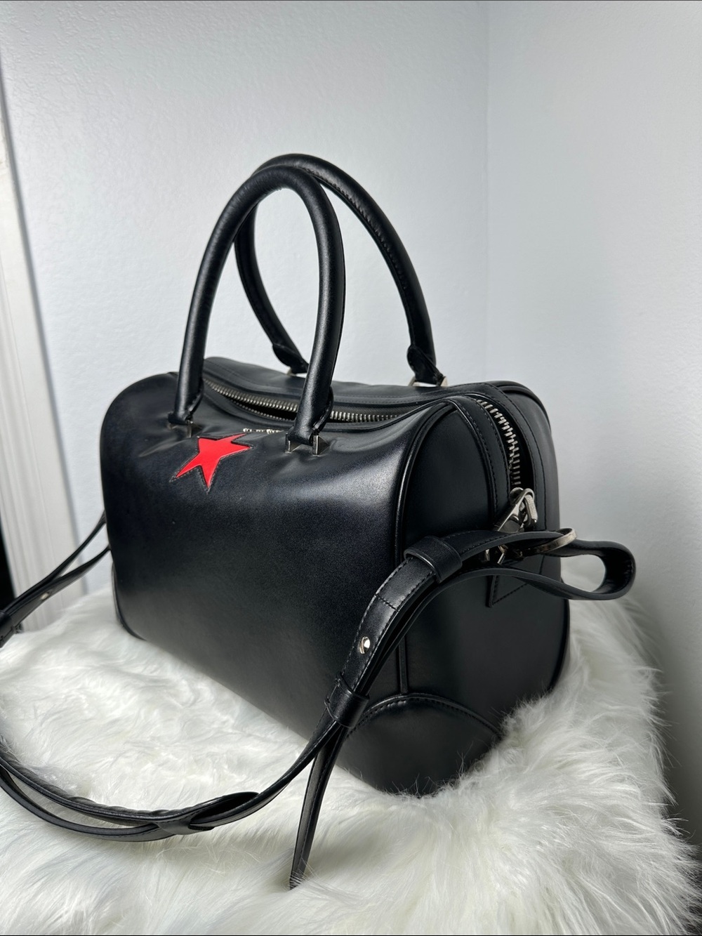 💯Authentic Givenchy Black Leather Star Satchel Crossbody Bag🍀 - Picture 12 of 16
